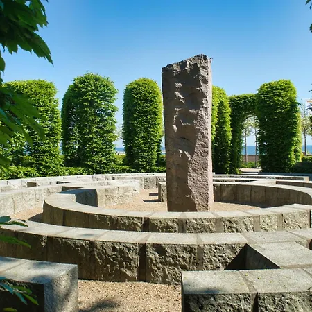 Apartment Mit Sonnenhof Gartenzauber Mit Kostenfreier Schwimmbadnutzung In Sellin *