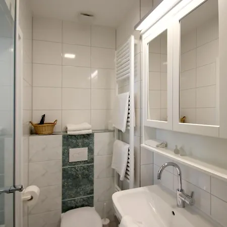 Mit Sonnenhof Gartenzauber Goehren (Ruegen)