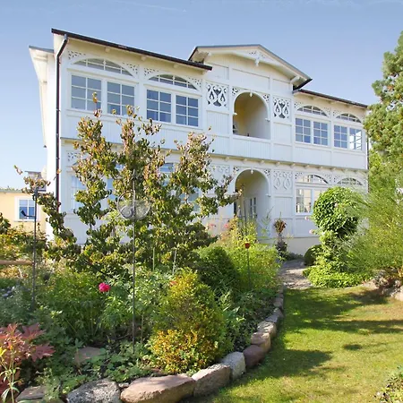 Apartmán Mit Sonnenhof Gartenzauber Goehren (Ruegen)